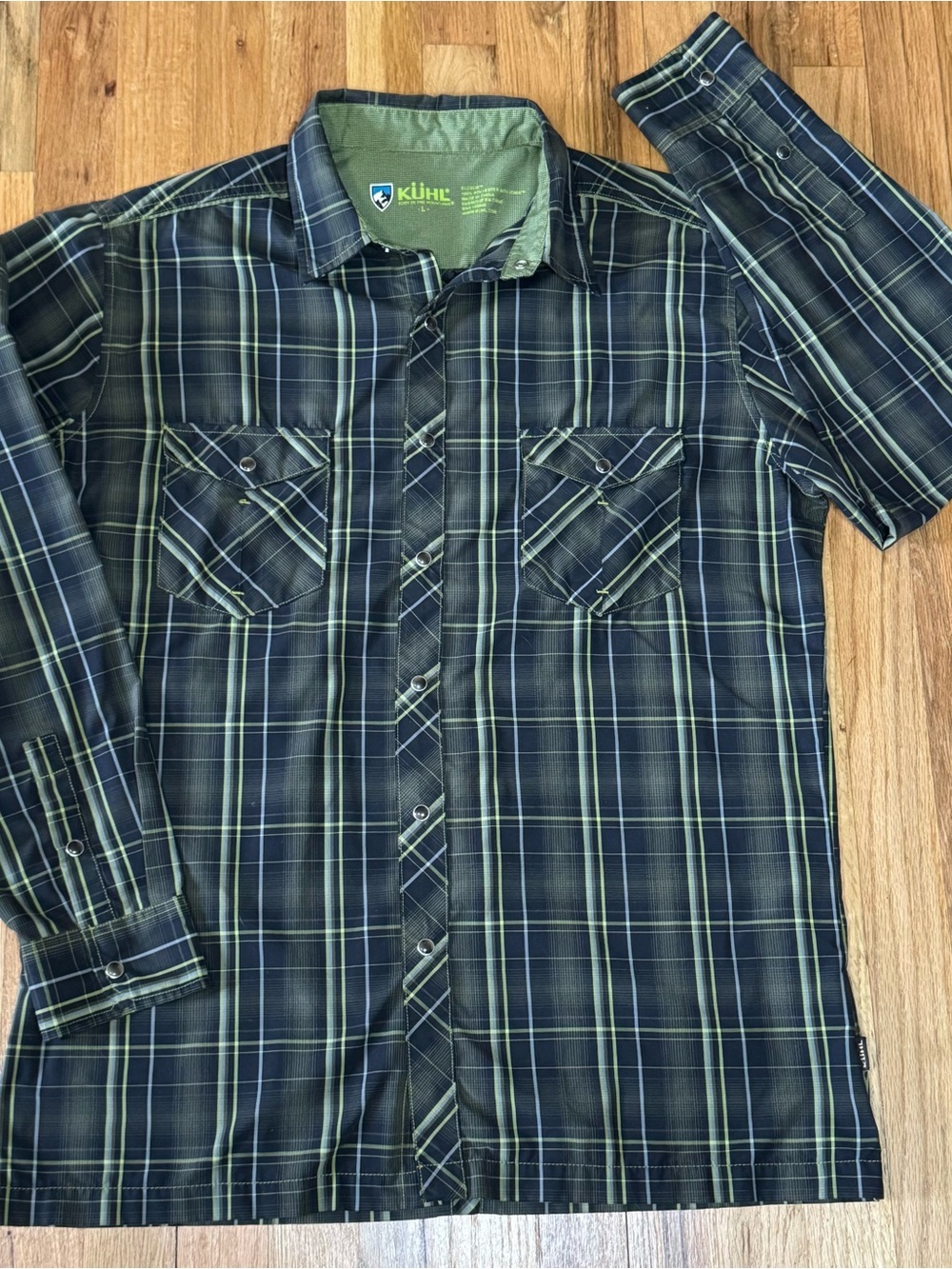 Kuhl Men’s Eluxur with Ionik Plaid Long-Sleeve Pearl Snap Shirt Large